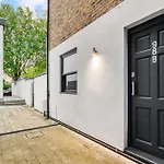 Stylish Beauty Ground Floor 1Br 1Ba Private Garden