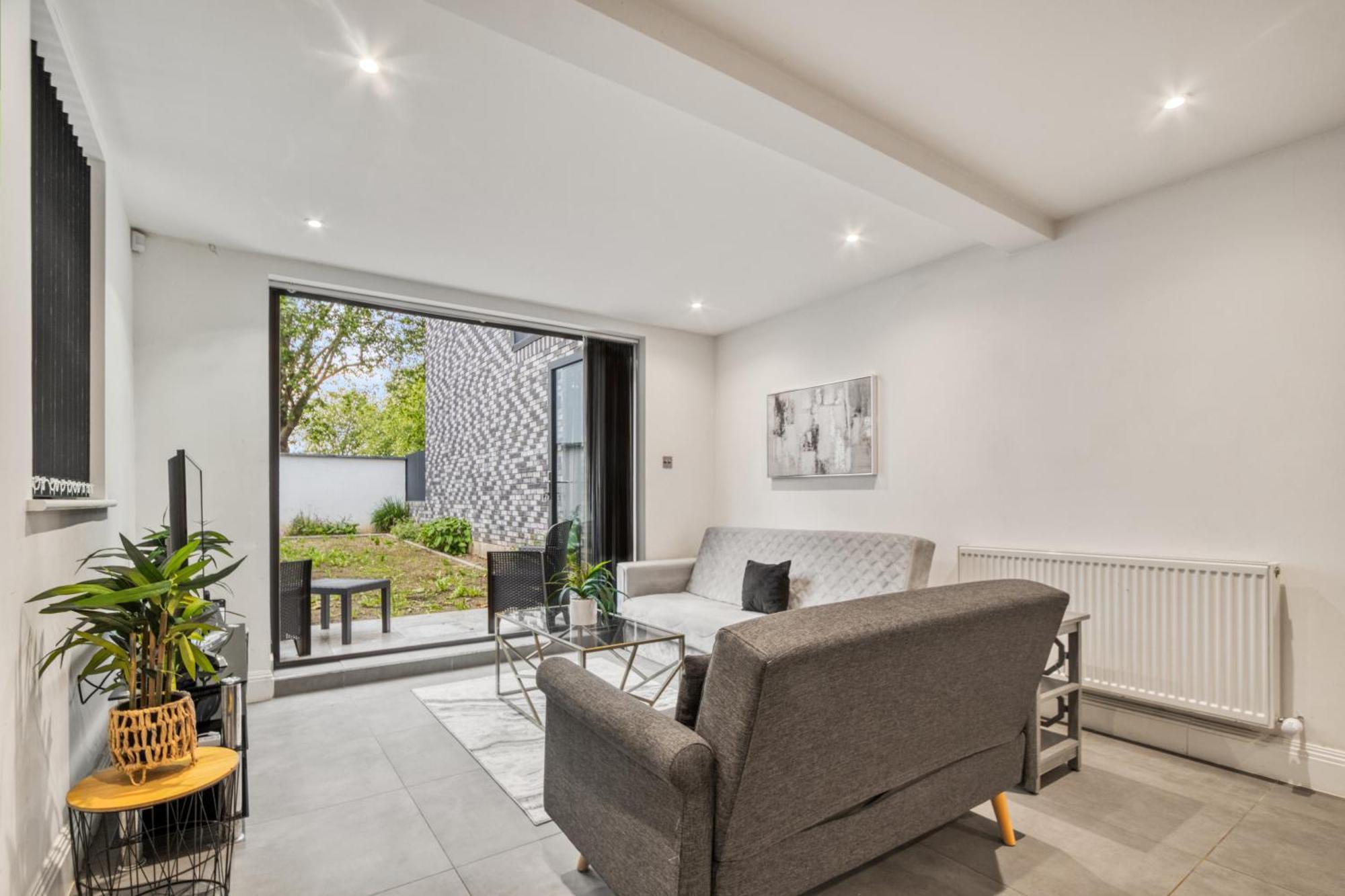 Stylish Beauty Ground Floor 1br 1ba Private Garden Appartamento