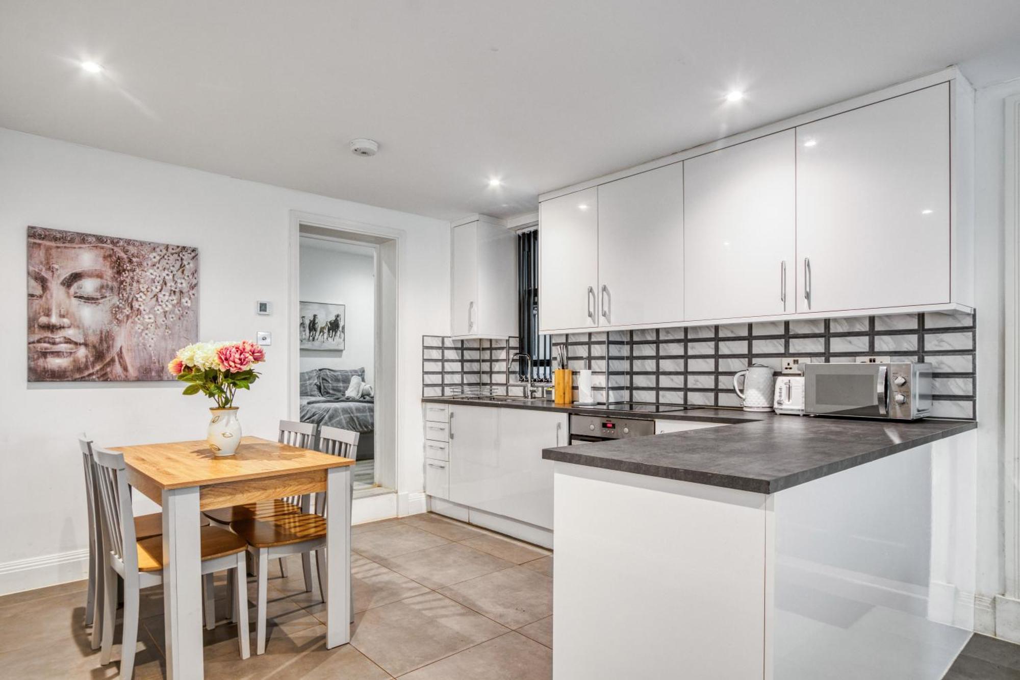 Stylish Beauty Ground Floor 1br 1ba Private Garden Appartamento *